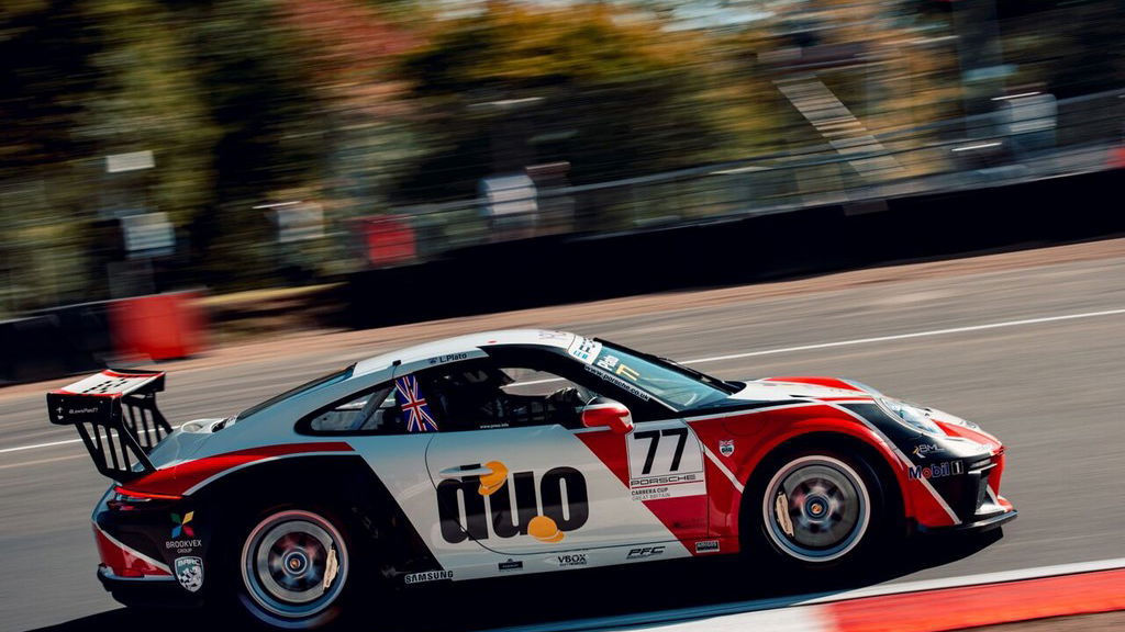 Plato wins dramatic opening race